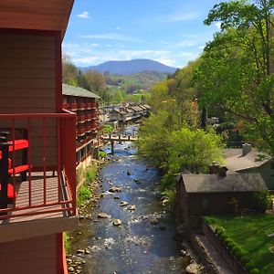 Baymont By Wyndham Gatlinburg On The River